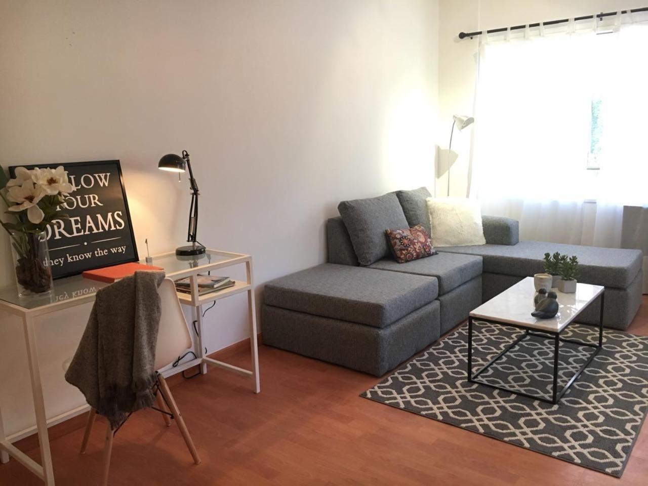 Apartment Beautiful Bright Cozy - Great Location